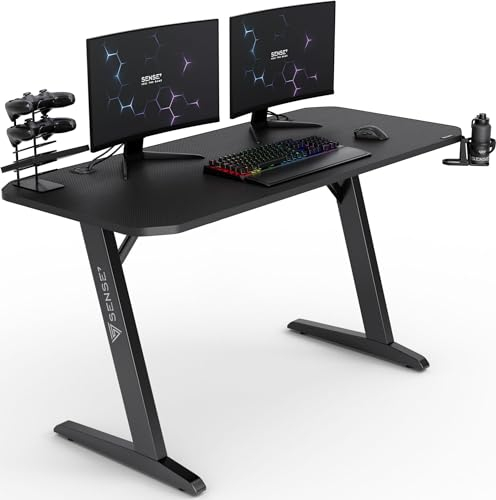 SENSE7 Scrivania Nomad Basic, tavolo gaming 140x60 con gancio per cuffie, porta bevande, supporto controller e superficie in fibra di carbonio, Ergonomico e ideale per il gaming