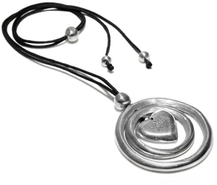 Vestopazzo, Collana in Alluminio con Filo Regolabile Nero, Pendente 2 Cerchi e Cuore, Alluminio Riciclato 100%