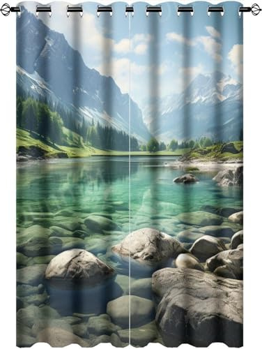 DEBAOKA Verdunkelungsvorhänge mit Ösen, Motiv: Mystic Mountains mit Holzblick, wärmeisoliert, Raumverdunkelungsvorhänge für Schlafzimmer und Wohnzimmer (106,7 x 114,3 cm)