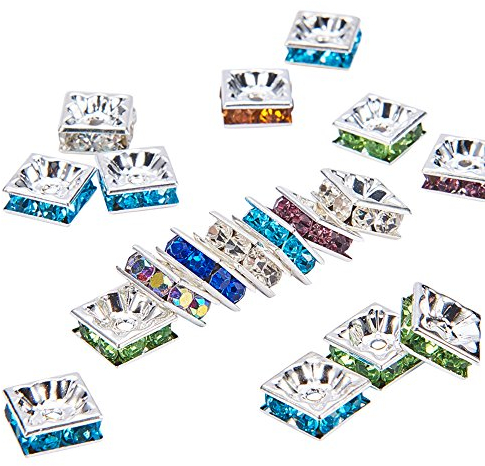 NBEADS 100 Stück quadratisch Plektrum Farbe Strass Spacer Charms Perlen, nickelfrei, Größe: ca. 8 mm breit, 8 mm lang, 4 mm dick, Loch: 1 mm