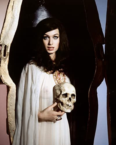 worldphotographs Blood from the Mummy's Tomb (1971) Valerie Leon Hammer Horror 10x8 Photo