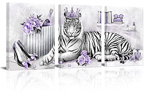 Kalormore Violettes Modeaccessoires-Poster, eleganter Glam Tiger mit Königin-Krone, High Heels, Schuhe, Parfüm, Inllustration, Leinwanddrucke, Galerie, verpacktes Kunstwerk für Damen, Mädchen,