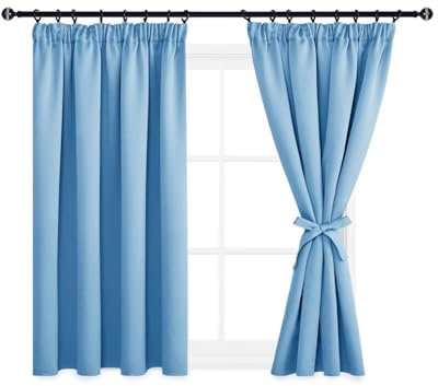 DWCN Vorhänge Blickdicht Verdunkelungsvorhänge Thermovorhänge mit Kräuselband Gardinen mit Vorhang-Krawatten, Fensterdeko Schlafzimmer Vorhang Kälteschutz, 145x140cm(HöhexBreite), Hell Blau, 2er Set