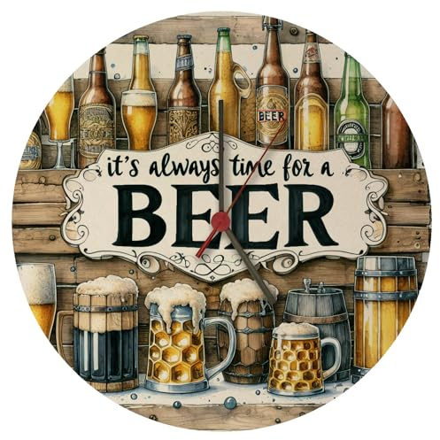 Bier Wanduhr mit Spruch It's Always time for a Beer Verschiedene Biere auf hölzernem Hintergrund Trinken Biertrinker