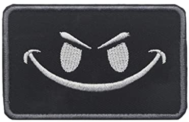 Trayosin PVC Klett Patch Schlechter Smiley Lächelndes Gesicht Morale Tactical Military Bestickter Hook Patch Glühen Im Dunklen Aufnäher (A)