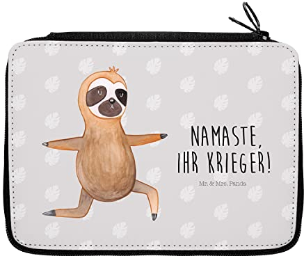 Mr. & Mrs. Panda Federmappe Faultier Yoga - Geschenk, Stifte Etui, Gelassenheit, Atmung, Namaste, Faultier Deko, Yogaübungen, Bestückte Federmappe,