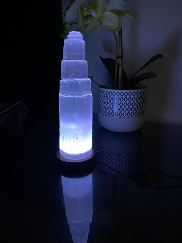 LANDSTER Selenit USB Lampe mit Farbwechsel Selenit Tischlampe LED Farbwechsel mit Holzsockel Ladeturm Selenit kristall nachttischlampe Edelstein lampe Reinigung Dekoration home decor (15 CM)
