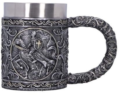 Nemesis Now Kunstvoller mittelalterlicher Bierkrug mit herausnehmbarem Metalleinsatz, Renaissance-Dekor und Geschenken – Ride for Glory Bierkrug