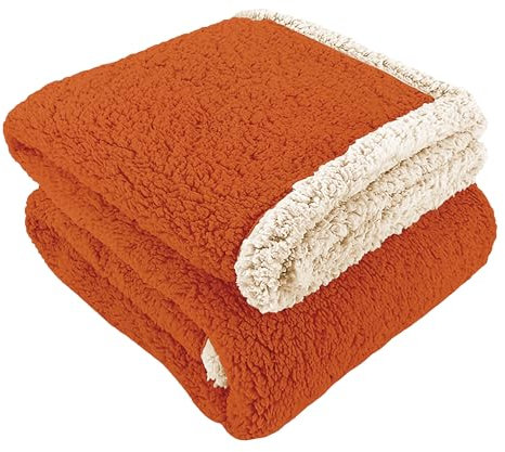 IlGruppone Coperta Plaid in Pile Sherpa Invernale, Morbida e Calda,400 Gr/Mq Coperta Pelosa Tinta Unita Con Lavorazione Divano in Finta Pelliccia (Matrimoniale, Ruggine-Beige)