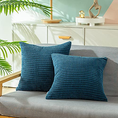 CaliTime Kissenbezüge Kissenhülle 2er-Pack Bequeme Kissenbezüge für Couch, Schlafsofa, bequem, superweich, Kordsamt, Maisstreifen, beidseitig, 50 cm x 50 cm, Tiefseeblau
