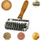 Cortador de Rodillo de Celosia, 13.3 cm Cortador Hojaldre de Acero Inoxidable con Madera Mango, Rodillo Cocina, Rodillo Roller Rodillo Enrejado para Pizza, Galletas, Pasteles, Bizcochos, Tartas