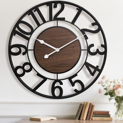 Pytha Sight Wanduhr Groß 35 cm Modern Schwarz Metall mit Walnuss, Lautlos | Wanduhr Vintage Industrial Design mit Großen Arabisch Ziffern, ohne Tickgeräusche, für Wohnzimmer, Küche, Büro und Esszimmer