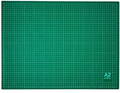 Tradineur - Tabla de corte, base para patchwork, autocicatrizante, manualidades, bricolaje, costura, alfombrilla de corte autorregenerable (Verde, A2, 60 x 45 cm)