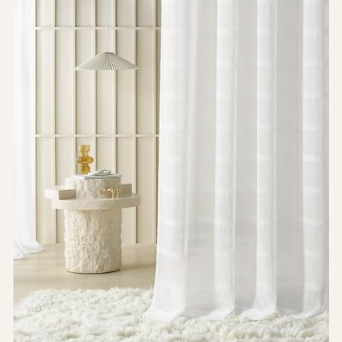 ROOM99 Gardine mit Ösen Maura 140 x 250 cm Breite x Höhe Wohnzimmer Transparent modern Vorhang Schal Wohnzimmer Schlafzimmer Weiß, 1 Stück