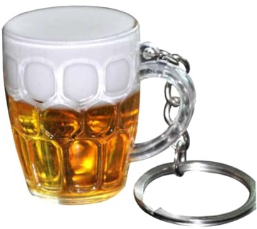 Porte-clés Amusant en Résine Verre Bière Ambiance Bavaroise | Décor Paquet et Clés, Design Unique, Finition Délicate, Style Léger, Idée Présent Couple