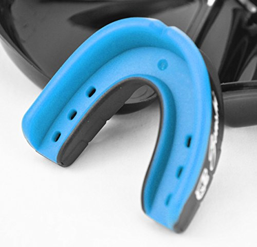 Mundschutz, von Senshi Japan, für Kontaktsportarten und auch Rugby, Boxen, Karate, Hockey, etc. Eigenschaften Air Vent Design - Das ultimative selbst Fit Mundschutz - Erwachsene Gr szlig schwarz/blau