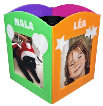 Pot à crayons personnalisé avec photos souvenirs, taille 8 x 8 x 9,5 cm | Images, cadres, couleurs, prénoms et logos entièrement personnalisables. Une idée cadeau originale pour vos proches.