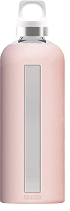 SIGG Star Blush Trinkflasche (0.85 L), schadstofffreie und auslaufsichere Trinkflasche, hitzebeständige Trinkflasche aus Glas mit Silikonhülle