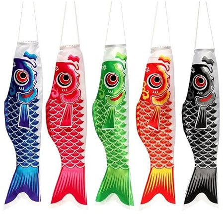 Japanischer Karpfen rot schwarz Fisch Windspiel 70 cm Zufallsfarbe | Nylon hängender Windsack Windspiel Deko Garten Fische maritim