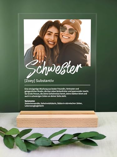 Schwester Geschenk personalisiert - Acryl Foto Geschenk: Definition wie im Duden - Geschenke für Schwester, Große Schwester Weihnachten, Geburtstagsgeschenk Schwester, Geburtstagsgeschenke Schwester