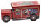 POWERHAUS24 Santas Truck winterliche Blechdose mit drehbaren Rädern, Geschenk, Aufbewahrung, Deko, Spielzeug, lebensmittelecht, ca. 24 cm x 11,5 cm, 2 Rezepte inklusive
