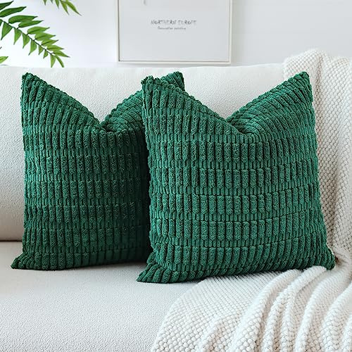 JOTOM 2er Set Kordsamt Weicher Kissenbezüge Moderne Kissenhüllen Dekorative Sofakissen Dekokissen Zierkissenbezug für Wohnzimmer Sofa Schlafzimmer Dunkelgrün 55x55 cm
