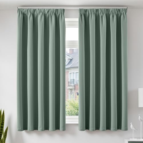 TOPICK Gardinen Vorhänge Verdunklungsvorhänge 2er Set H175xB140 Salbeigrün | Gardinen mit Kräuselband Wohnzimmer modern Vorhänge Blickdicht Schlafzimmer Blackout Curtains verdunkelung Fensterdekoration