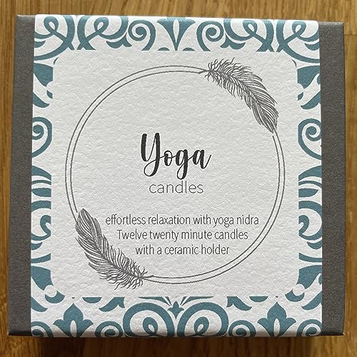 Cotton & Grey Yoga-Kerzen für Entspannung mit Yoga Nidra Zwölf Twenty Minuten Kerzen mit Keramikhalter für Entspannung, Achtsamkeit und Wohlbefinden