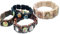 PiniceCore 4 Stück Hölzerne Rosenkranz Jesus Armband Elastic Stretch Bangle Bildern Von Religiösen Heiligen Katholische Heilige Götter Göttin Gebet Manifestation Armband