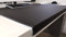 Gewinkelte Schreibtischunterlage mit Kantenschutz ohne Mousepad Echt Leder Schwarz mit weißen Absatz 70 x 47cm Echt Rindsleder glatt