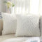 decorUhome Cremeweiß Fell Kissenbezüge 40x40 cm 2er Set, Deko Weich Plüsch Kunstfell Kissenbezug 16x16 für Sofa