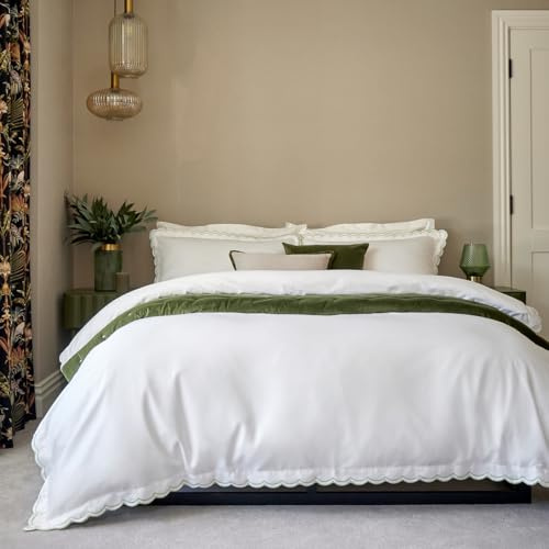 Christy Scallop Edge Super King Duvet Set | Luxury Cotton Sateen Quilt Cover Set | Contrasting Embroidered Trim | Smooth, Glossy Bedding | Matcha Green