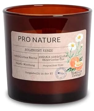 Müller Kerzen PRO NATURE Duftkerze im Glas mit Holzdocht und Rapswachs - Kamille & Orange Duft - Enthält natürliche ätherische Öle und Rapsöl - 40 Stunden Brenndauer - Recyceltes Glas - 1er Pack
