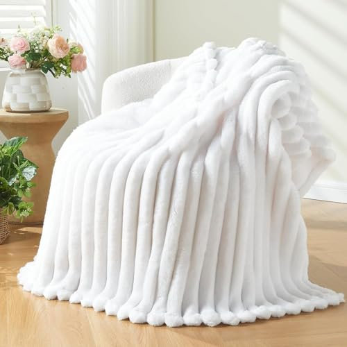 Wajade Fluffy Fleece Blanket Faux Fur Bed Throw Super Soft Warm Large Blanket for Bed Sofa Car, White 127x153CM