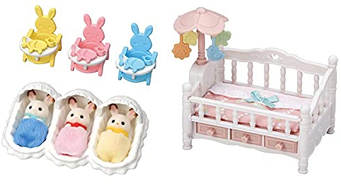Sylvanian Families L5532 Erstausstattung für Drillinge - Puppenhaus Spielset & 5534 Babybett mit Mobile - Puppenhaus Spielset Mehrfarbig