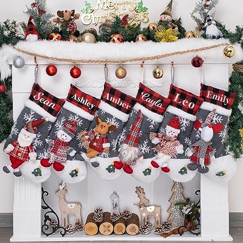 Beyond Your Thoughts 2024 Neu Weihnachtsstrumpf Nikolausstrumpf Personalisiert mit Namen, bestickte Großer Christmas Stockings mit 3D GNOME Puppen für Feiertags, Familienparty, Dekoration 1er Set