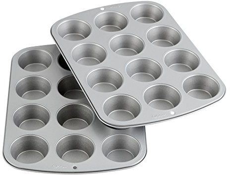 Wilton Muffin-Form, Recipe Right, Antihaft, Standard, 12 Vertiefungen, 2er-Pack, Sortiert