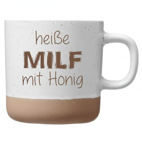 Steingut Tasse mit Spruch heiße MILF mit Honig, 360 ml, Weiß Gesprenkelt mit Lasergravur, Kaffeetasse (Heisse MILF mit Honig)
