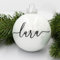 Coverlounge Weihnachtskugel personaliert aus Glas | Ø 6cm oder 8cm in Weiß (Glanz) | Christbaumkugel | beklebt personalisierbar | für Weihnachten