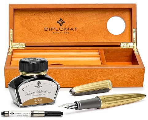Diplomat Aero Füllhalter Set in champagner mit Edelstahlfeder M und farblich perfekt passender Füllhaltertinte in einer hochwertigen Schatulle aus Edelholz