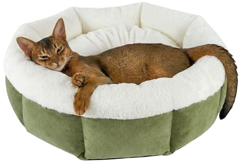 LUNORI Katzenbett Ø55xH20 cm Flauschiges Katzenbett, waschbar, für Katzen & kleine Hunde bis 7,5 kg, mit extra dickem Bodenkissen, Wendekissen mit wasserfester TPU-Seite, 830 g Füllung, Grün-Weiß
