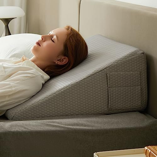 Bedluxe Keilkissen, 30,5 cm, Bettkeilkissen für Kopfteil, Keil zur Linderung von Säurereflux, Schlafen, nach Operationen, Schnarchen, Gerd, Dreieckskissen, kühlende Memory-Schaum-Oberseite, Grau