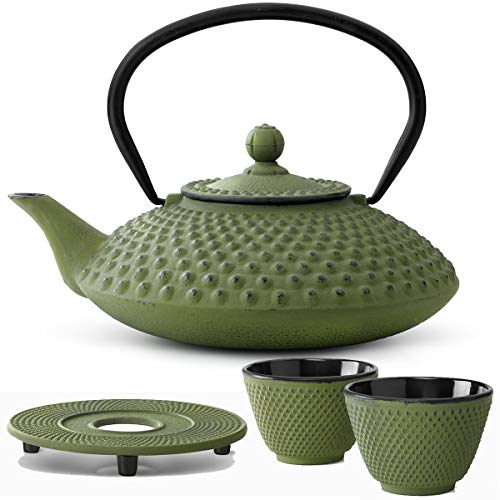 Teekanne asiatisch Gusseisen Set grün 1.25 Liter mit Edelstahl Tee-Filter Sieb-Einsatz für losen Tee mit Stövchen und Teebecher (2 Tassen)