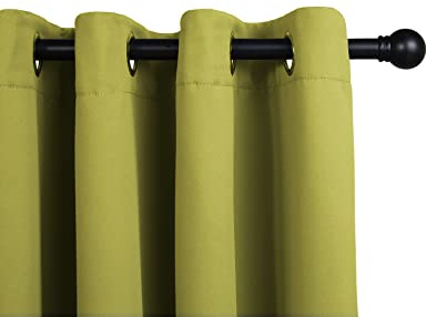 LIFA LIVING 1x Blickdichter Vorhang mit Ösen in Grün, 250 x 150 cm (L x B) Verdunkelungsvorhang mit Ringen in Minze, Vorhang für Schlafzimmer, Wohnzimmer