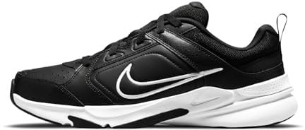 NIKE Men's Defy All Day Sneaker, Black Black White9.5 UK