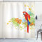ABAKUHAUS Sommer Duschvorhang, Parrot Baum AST Flora, Stoffliches Gewebe Badezimmerdekorationsset mit Haken, 175 x 200 cm, Creme Rot Grün