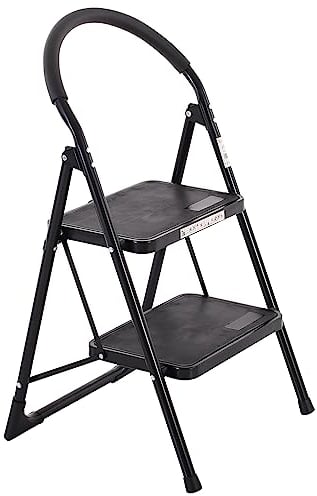Raburg Tritt-Leiter Tom, 2 Stufen in SCHWARZ, klappbar, 48 cm hoch, Komfort-Sicherheitshandlauf, bis 150 kg, Stahl, TÜV/GS geprüft, 5 kg, Universal-Leiter für Alltag, Haushalt & Arbeiten im Haus