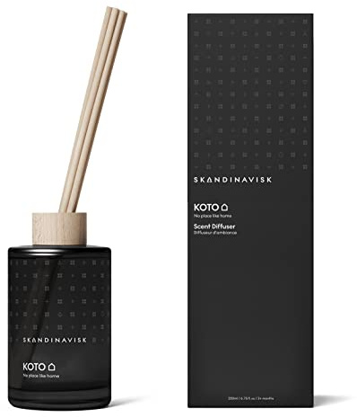 Skandinavisk KOTO 'Home' Reed Diffuser with 8 Reeds. Lasts +3 Months. Fragrance Notes: Vanilla Beans and Dried Orange Peel, Amber and Leather. 200 ml