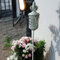 eberin · Laterne Orientstyle · Grablaterne-Stahlblech · stabile Stablampe · Shabby Chic Grablicht mit langem Stab · weißgekalkt mit antikem Grünspan · Glaszylinder · 3-teilig