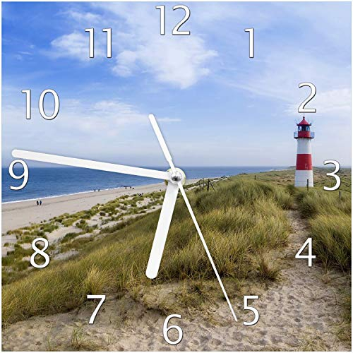 Wallario Design-Wanduhr Am Strand von Sylt Leuchtturm auf der Düne Panorama aus Glas, Motiv-Uhr Größe 20 x 20 cm, weiße Zeiger